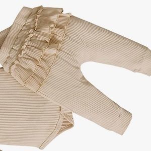 Baby newborn•ribbed leggings/trousers/pants •ruffled romper •solid beige/cream6m